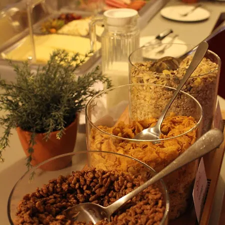 Vienna House Easy By Wyndham Hotel 3*