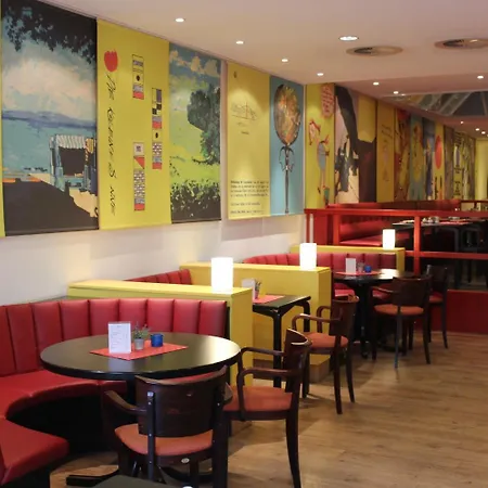 Hotel Vienna House Easy By Wyndham 3*