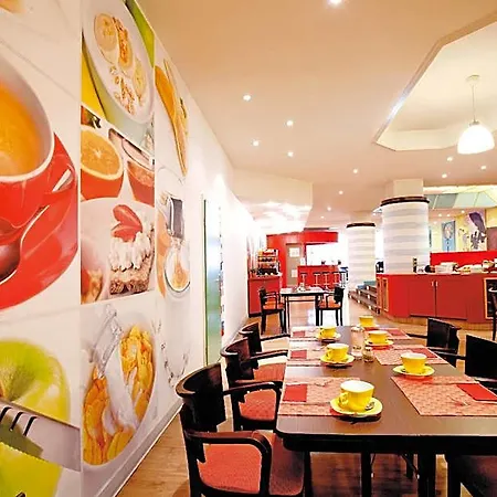 Vienna House Easy By Wyndham Hotel